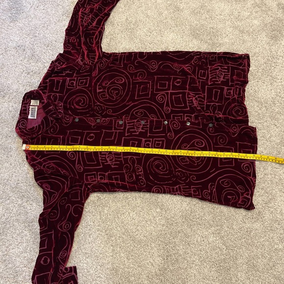 Vintage Chico's Design Red Velvet Button Up Top with Etched Design‎ - Picture 9 of 10